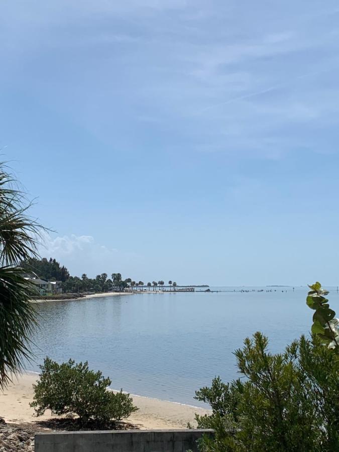 Beachfront House Pine Island, Tampa, Orlando Villa Weeki Wachee Exteriör bild